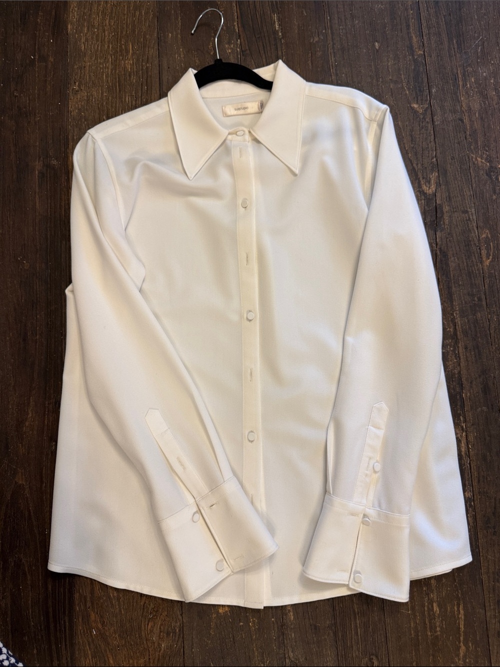 Suit Studio women’s dress shirt
